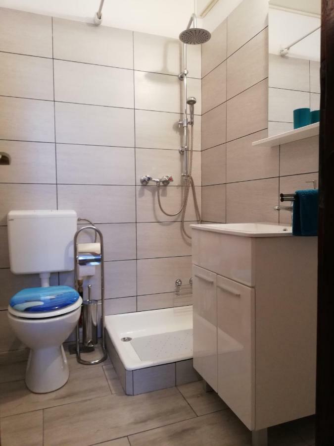 Nokturno Apartment, Self Check-In Porec Bagian luar foto